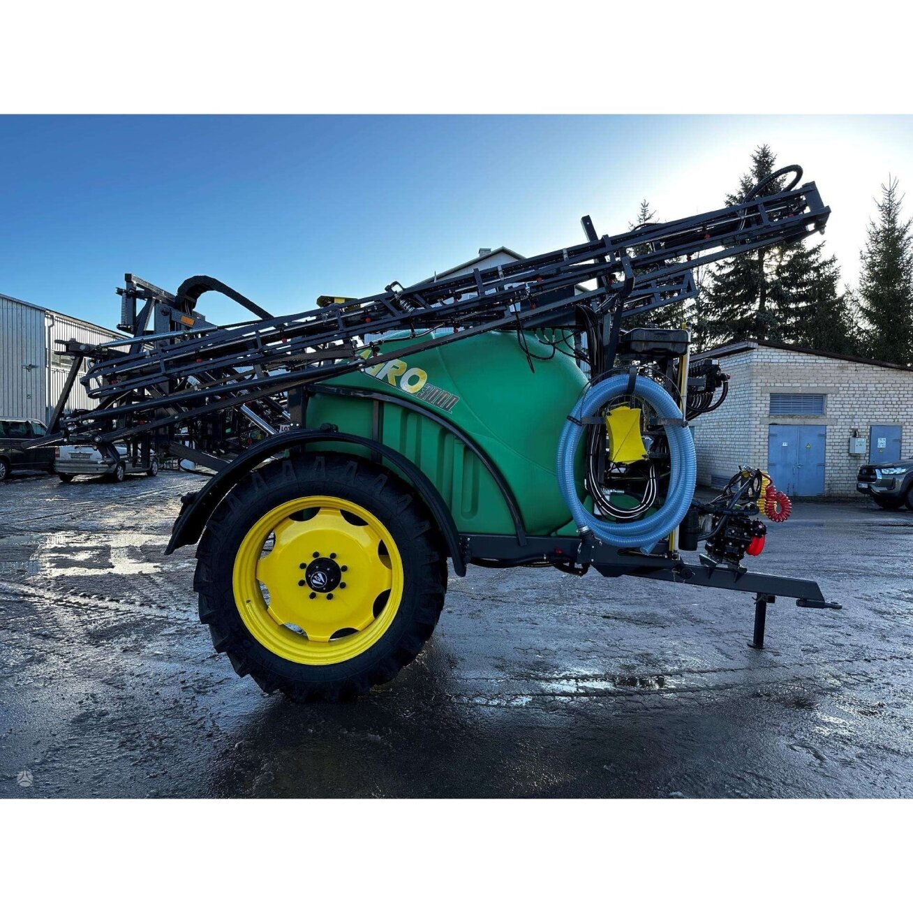 Prikabinamas purkštuvas AGRO 3000G Prikabinamas purkštuvas AGRO 3000G