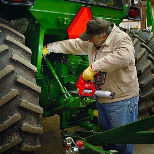 Tepalo švirkštas Milwaukee M18 1 Tepalo švirkštas Milwaukee M18 1